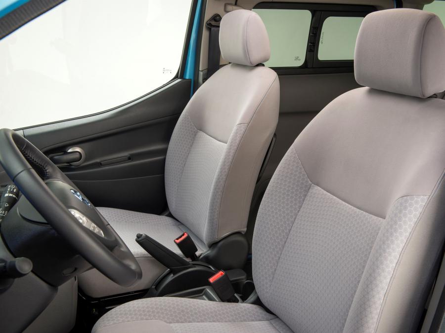  Nissan e-NV200 Evalia 2014 года  (фото 2 из 12)